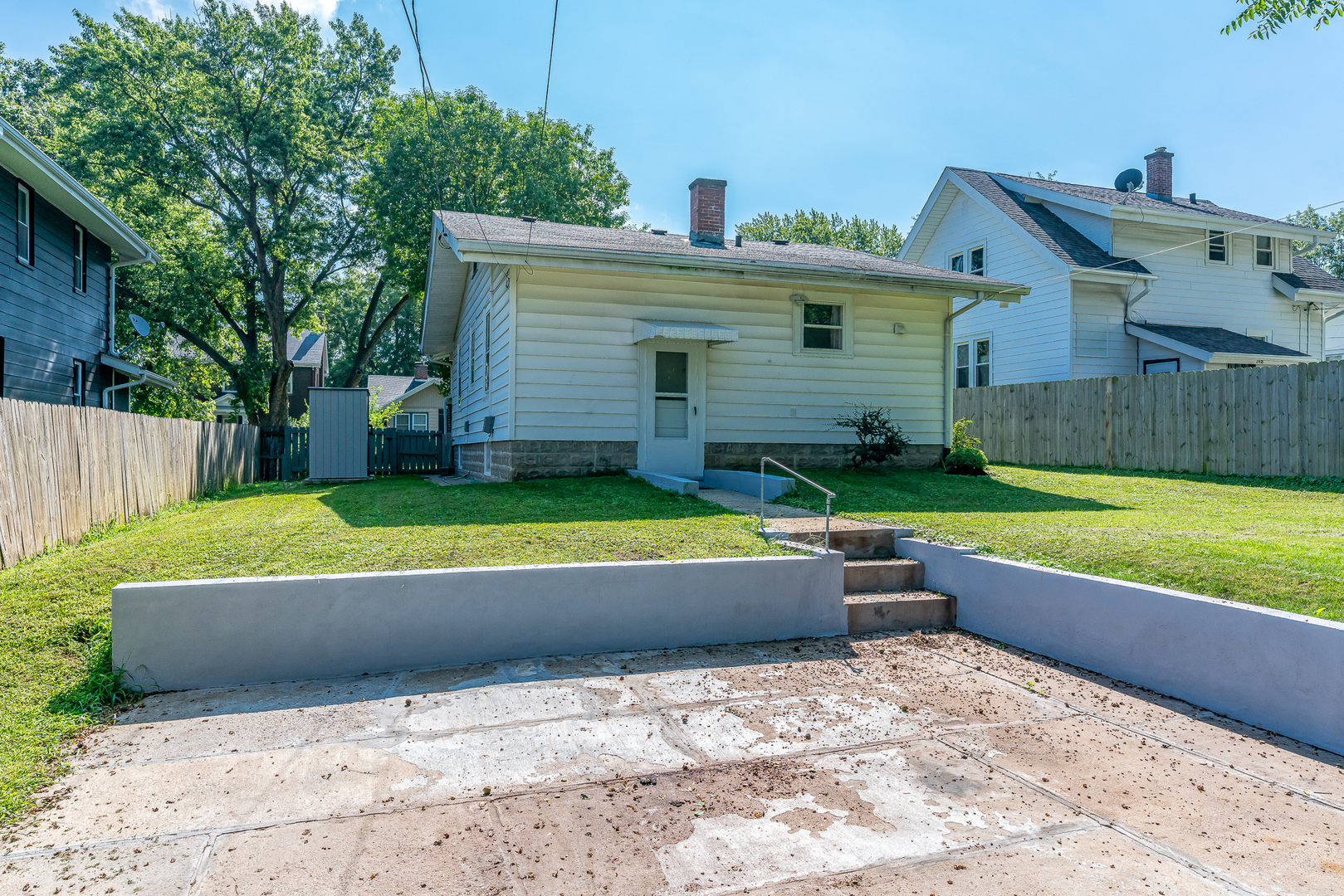 2422 Western Avenue Property Photo 20