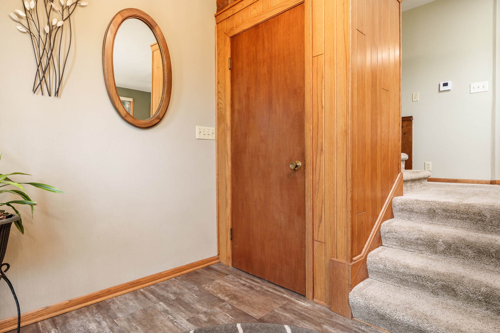 12451 Chuckanut Drive Property Photo 5