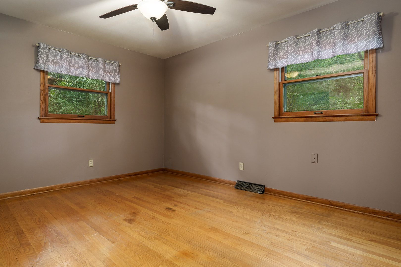 12451 Chuckanut Drive Property Photo 34