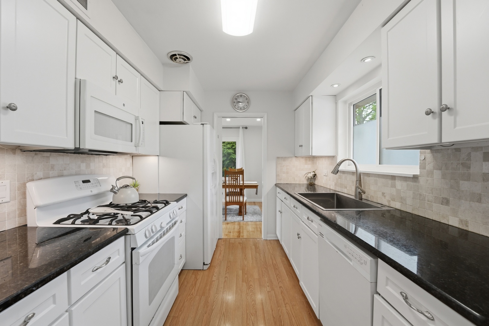 5 S Waterman Avenue Property Photo 6