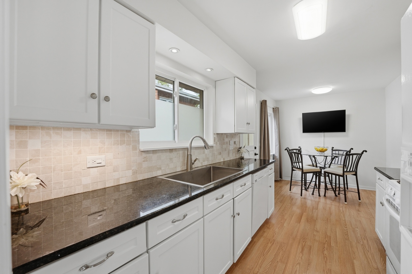 5 S Waterman Avenue Property Photo 7