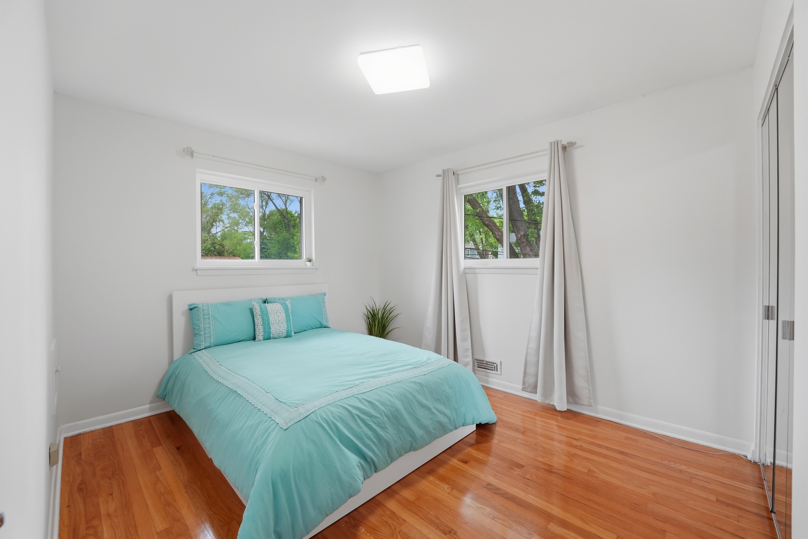 5 S Waterman Avenue Property Photo 12