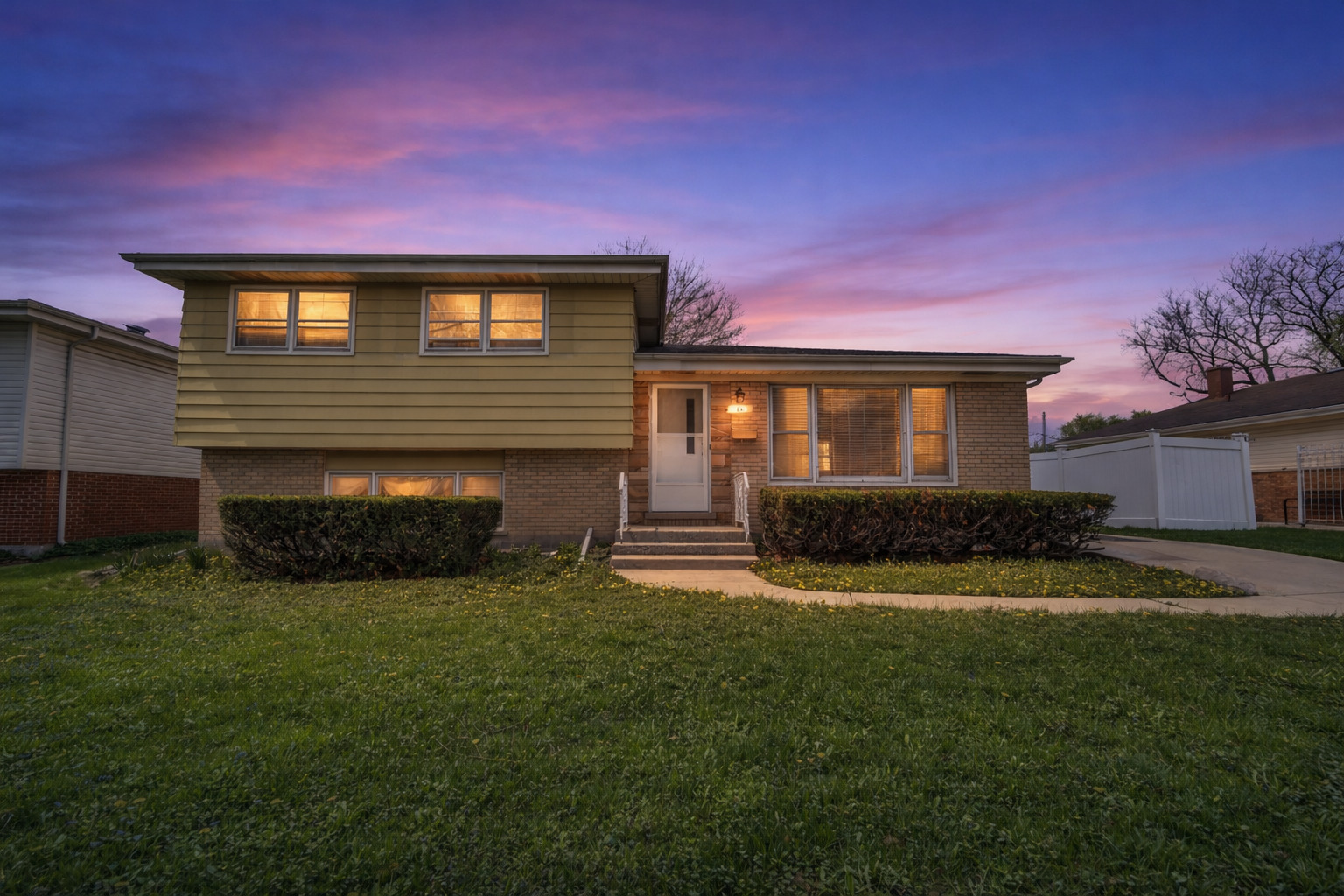 10 N Adams Drive Property Photo 1