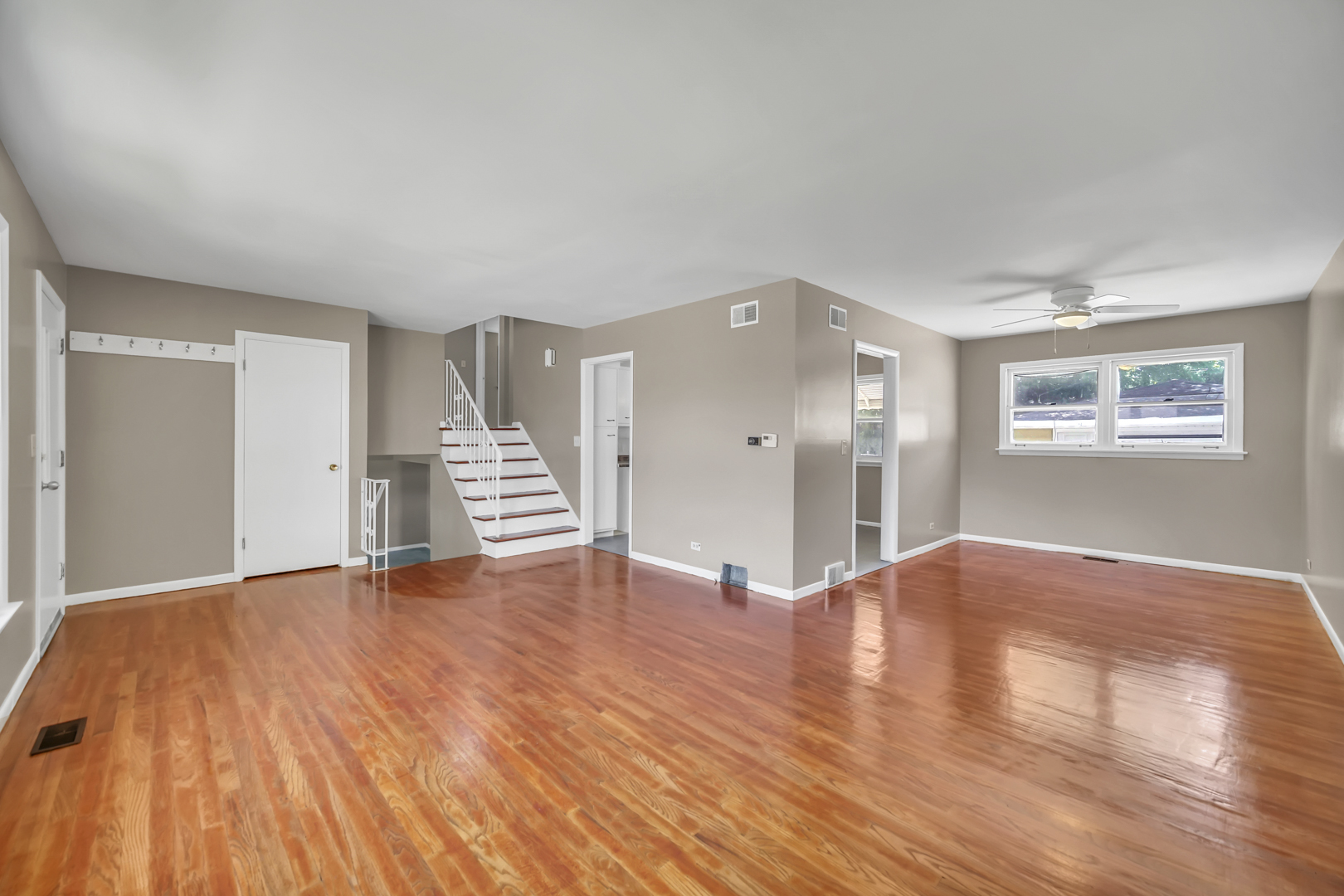 10 N Adams Drive Property Photo 4