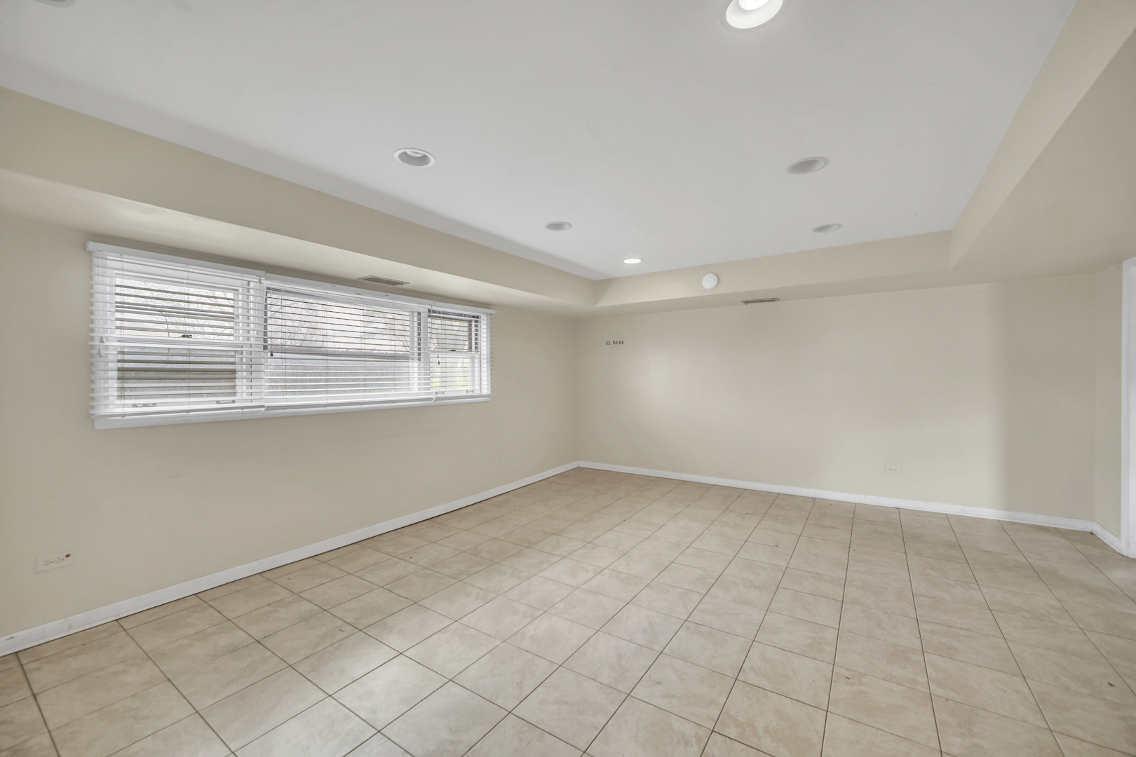 10 N Adams Drive Property Photo 10