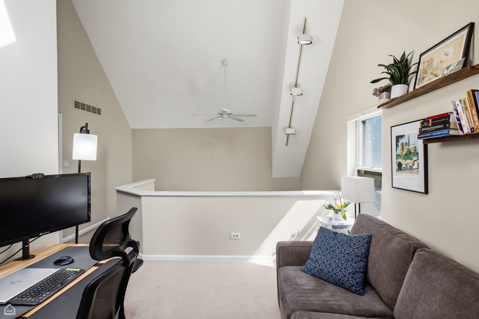 12725168 Property Photo 19