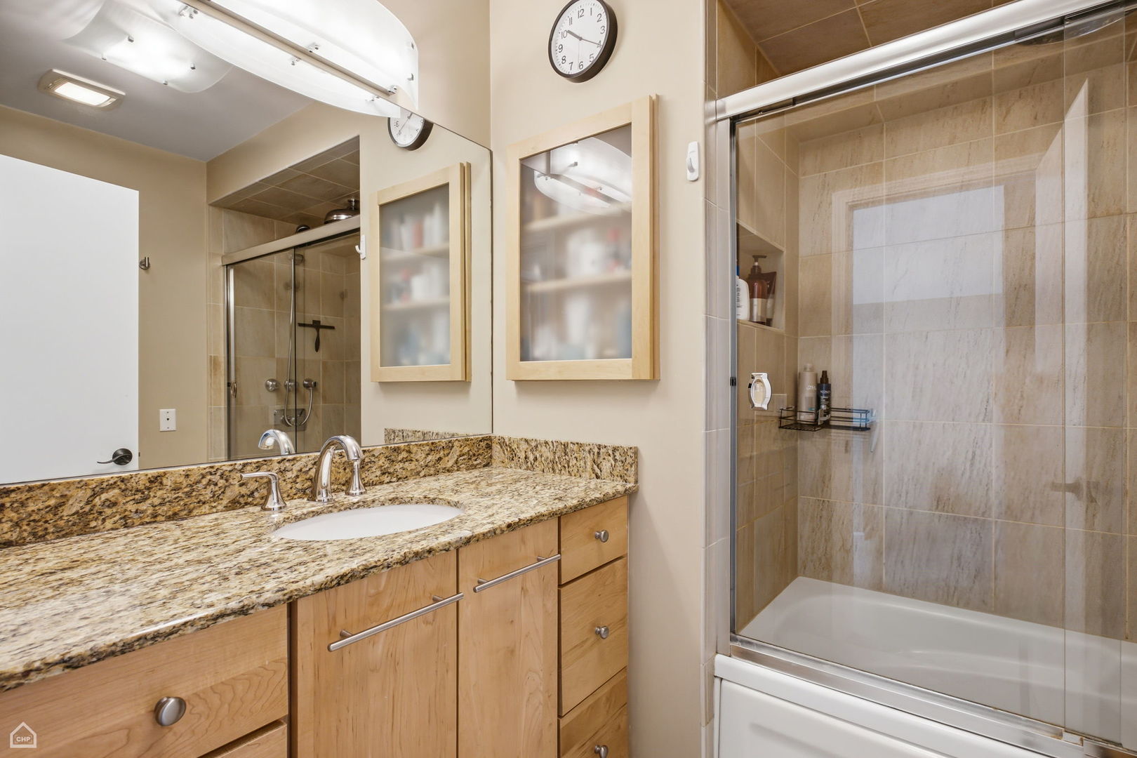 12725168 Property Photo 24