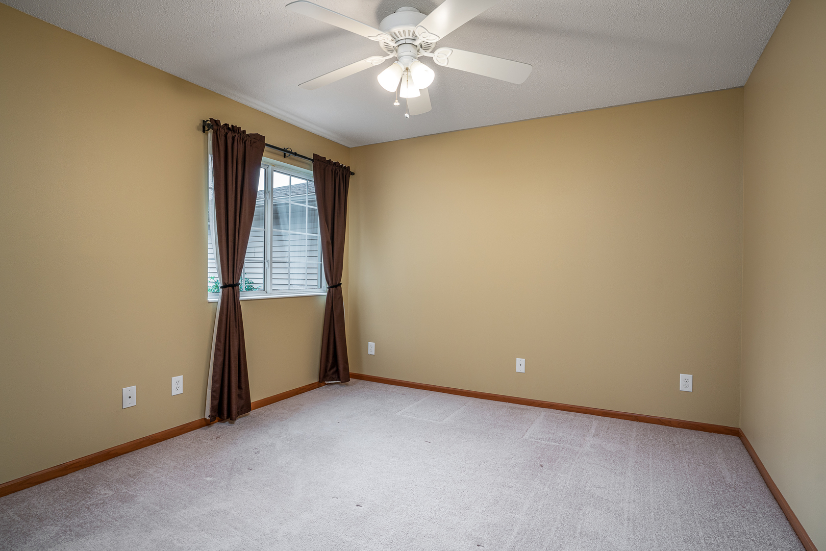 3209 S 16th Avenue 104 Property Photo 11