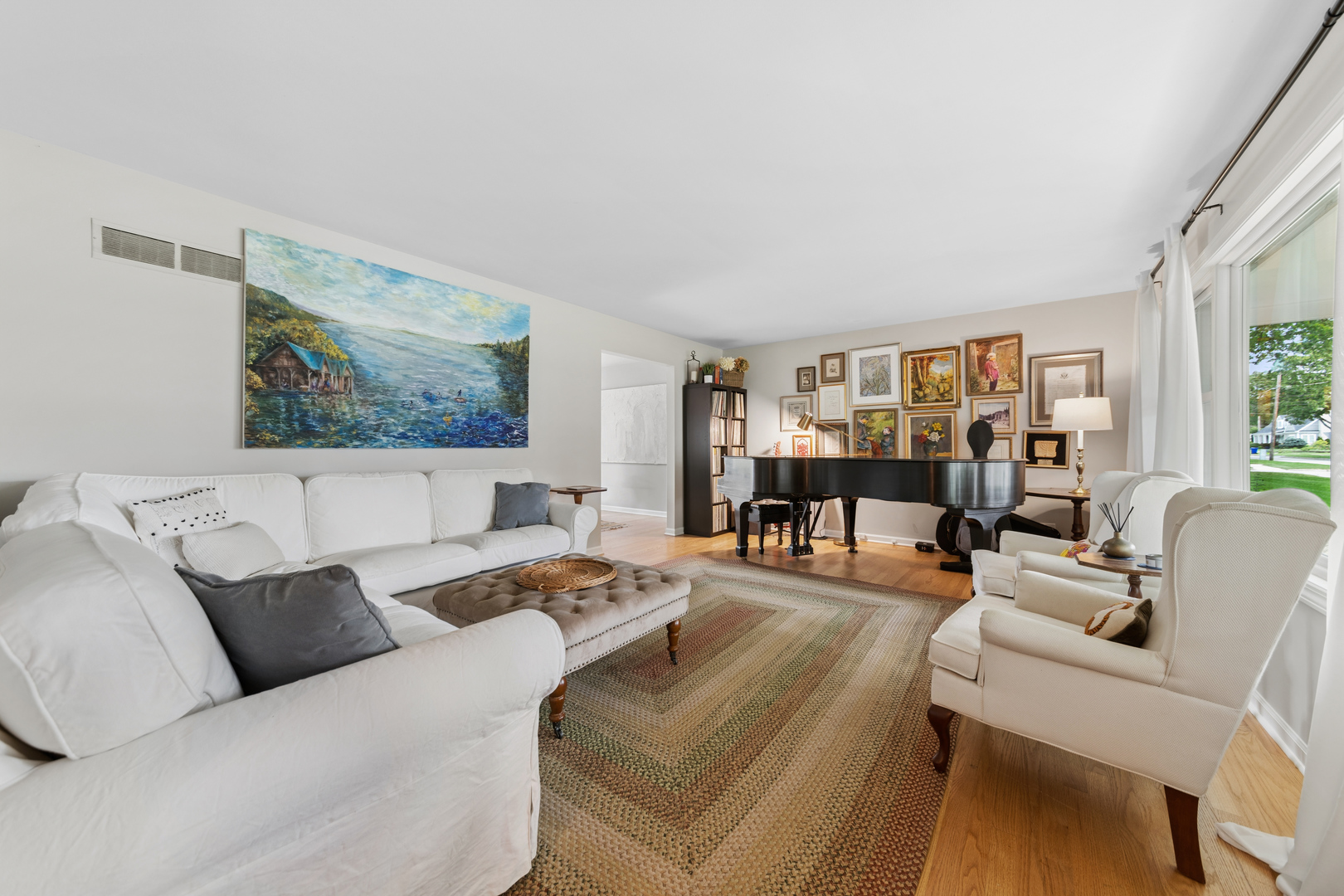 117 E Madison Avenue Property Photo 2