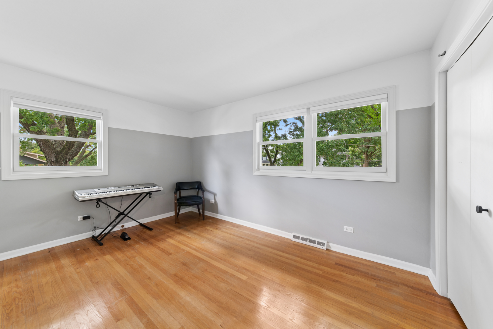117 E Madison Avenue Property Photo 19