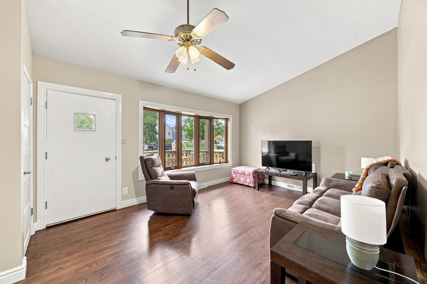 311 W Taylor Road Property Photo 5