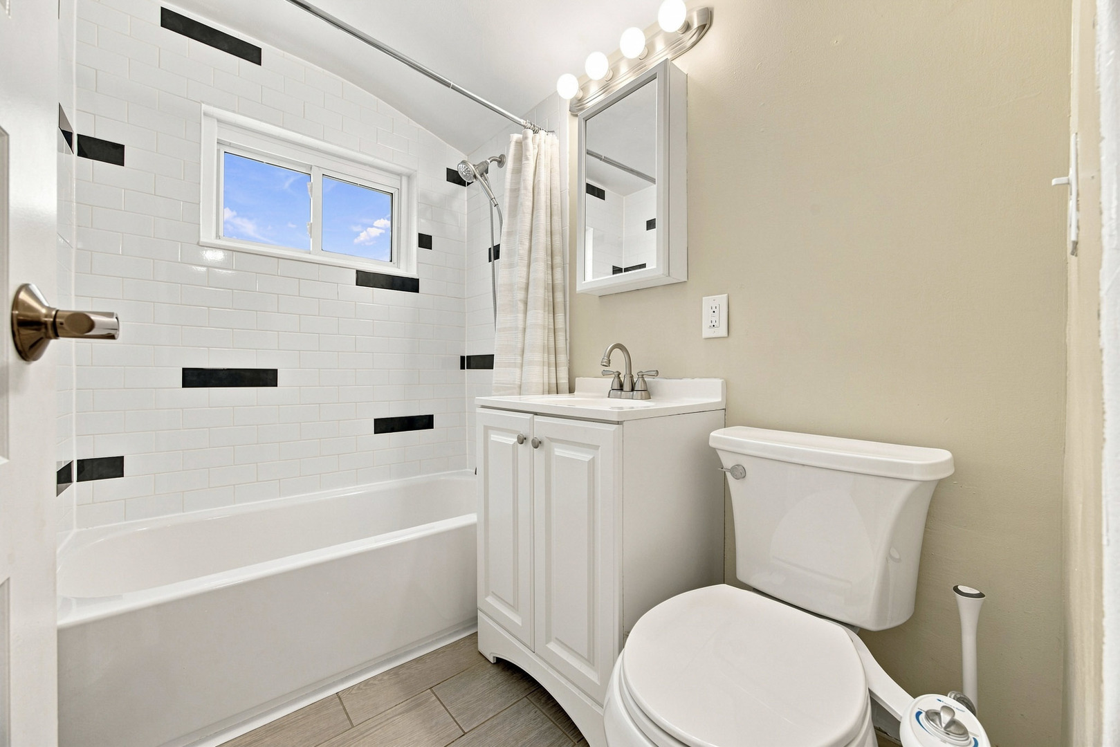 311 W Taylor Road Property Photo 14