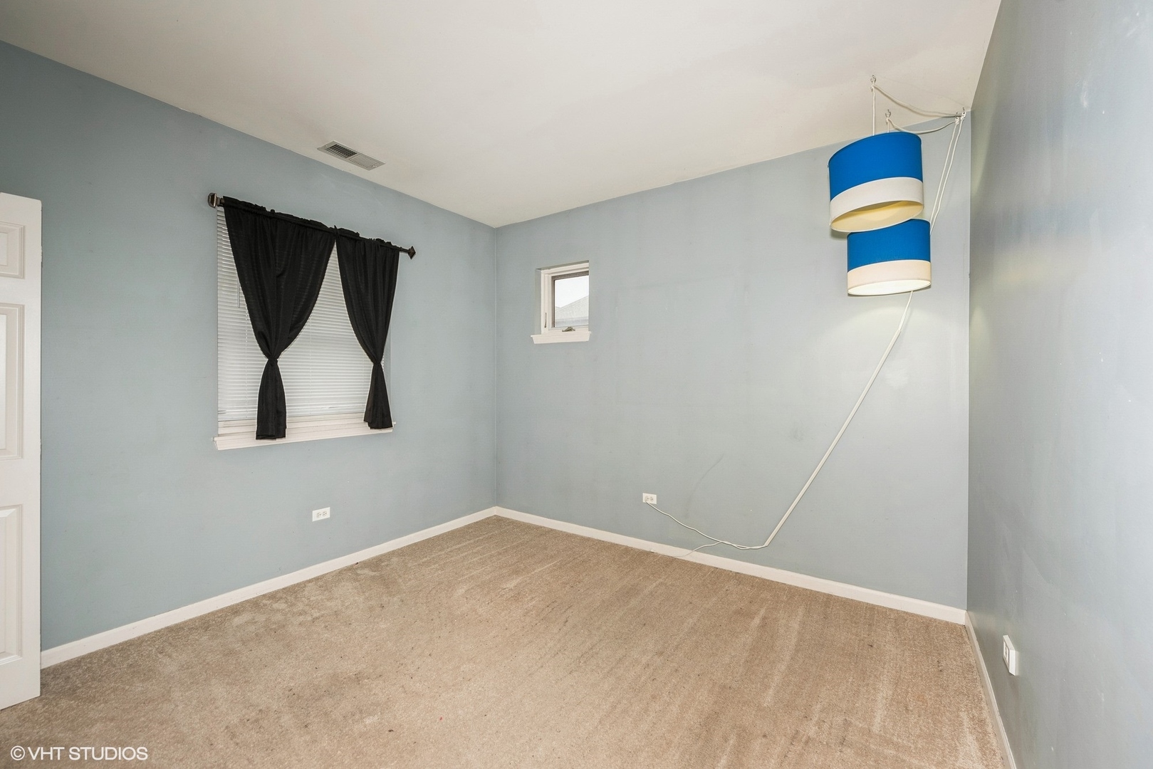 758 W 15th Street 2a Property Photo 10