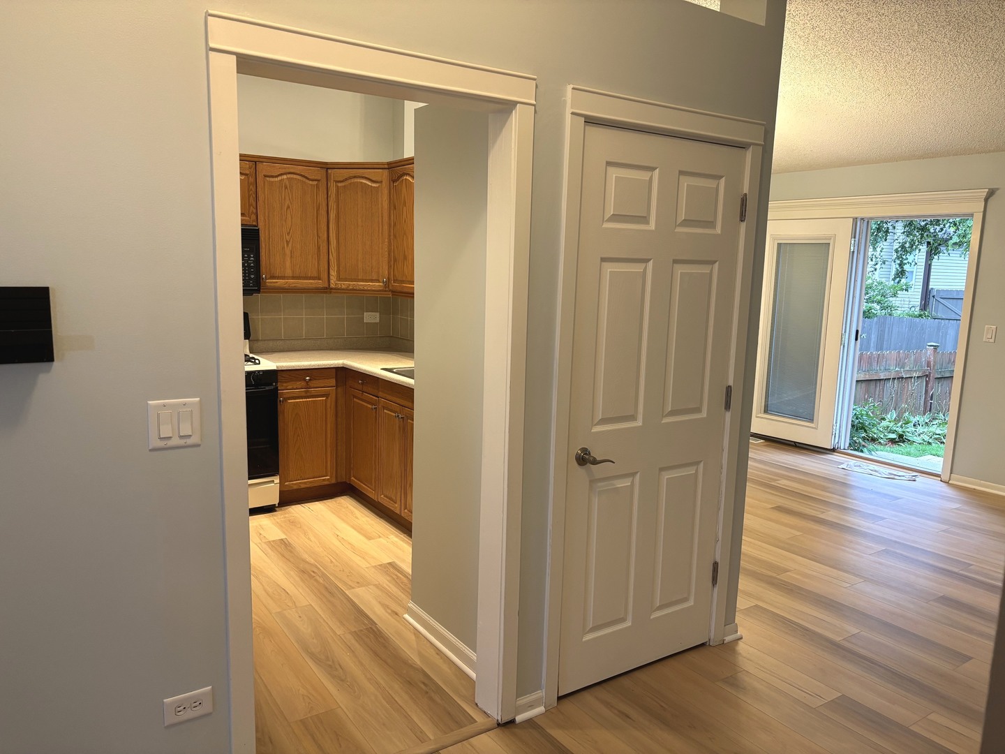515 E Lyon Drive 515 Property Photo 6