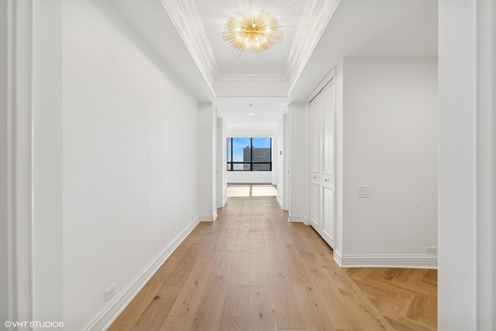 180 E Pearson Street 3807 Property Photo 6