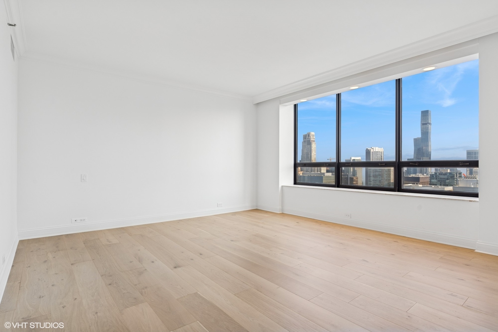 180 E Pearson Street 3807 Property Photo 14