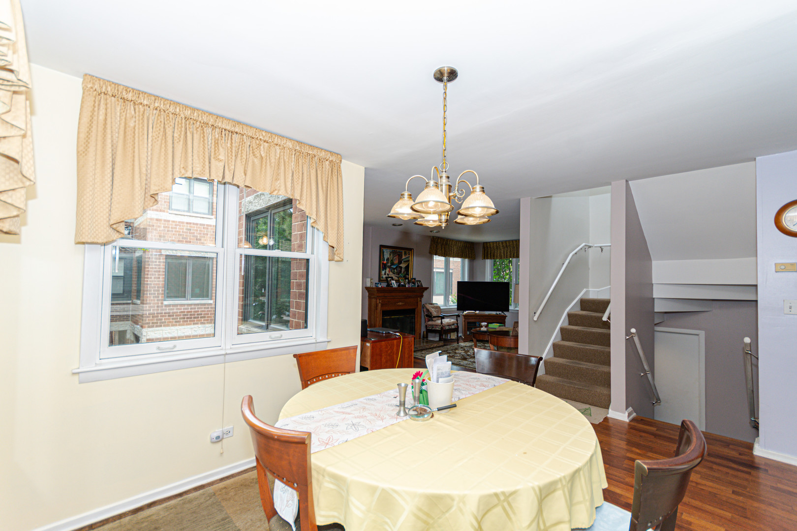 2723 N Bosworth Avenue Property Photo 10