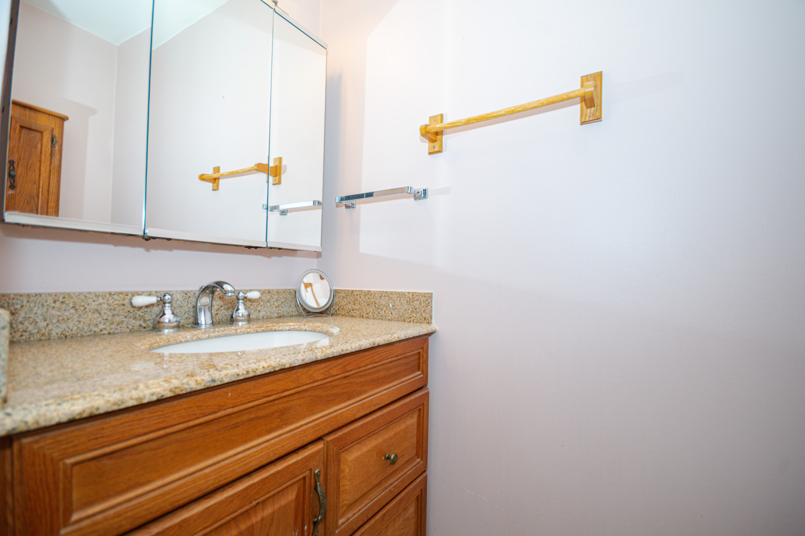 2723 N Bosworth Avenue Property Photo 16