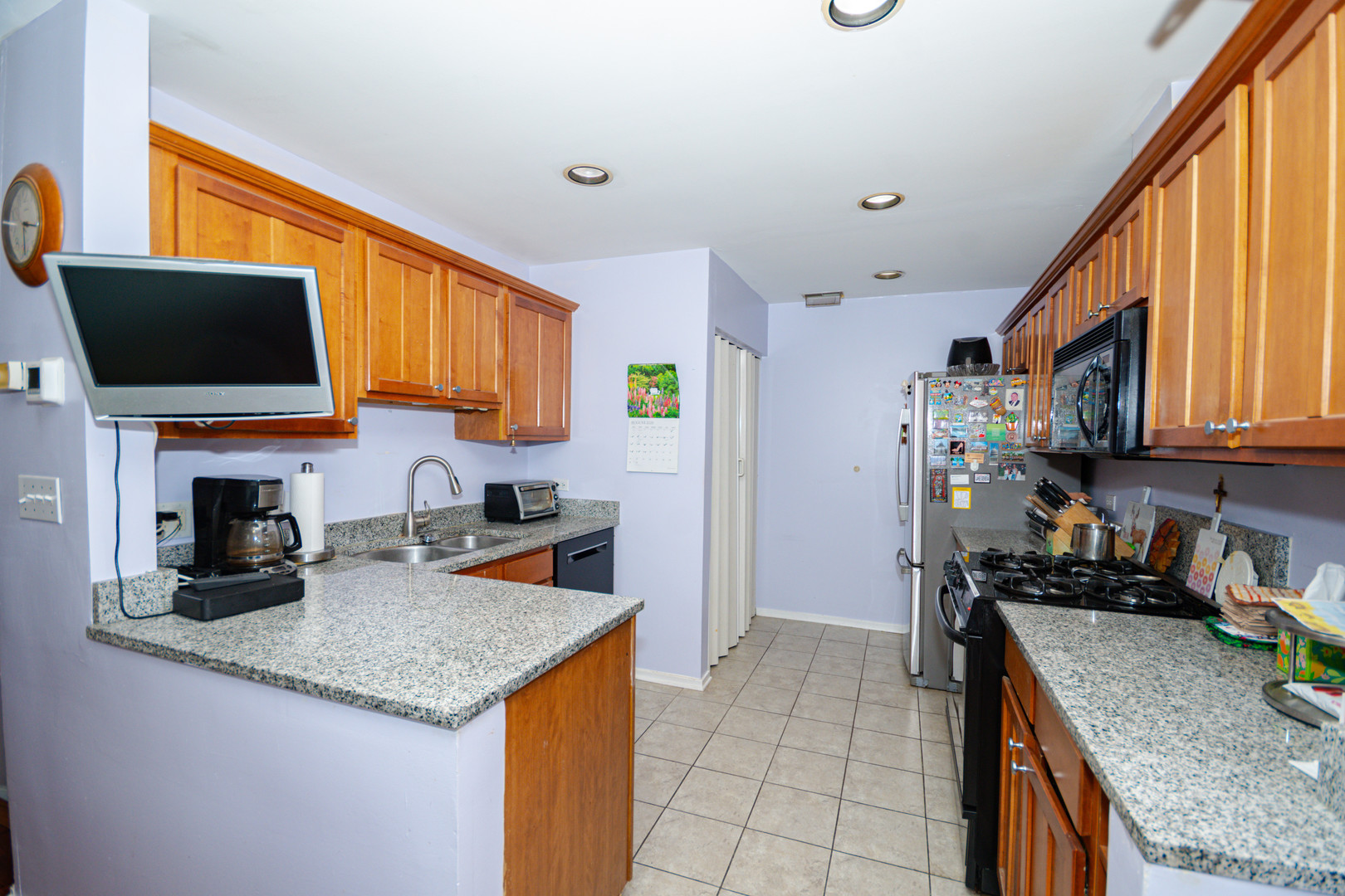 2723 N Bosworth Avenue Property Photo 17