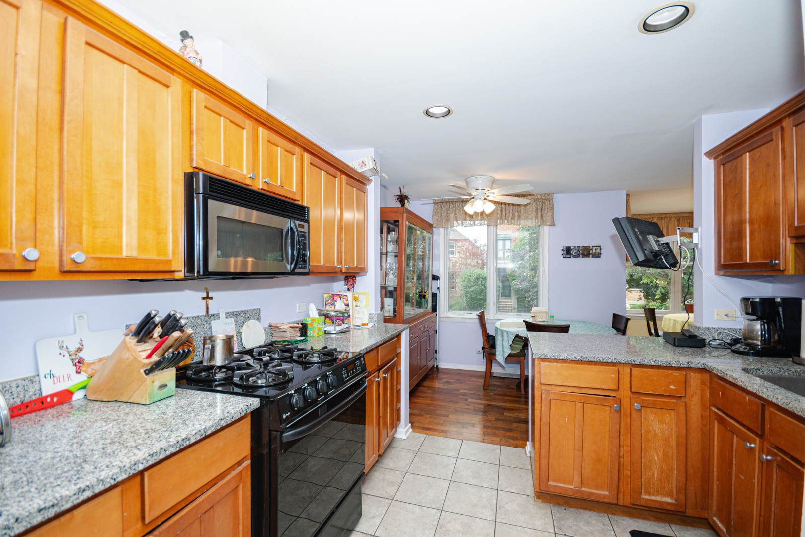 2723 N Bosworth Avenue Property Photo 18