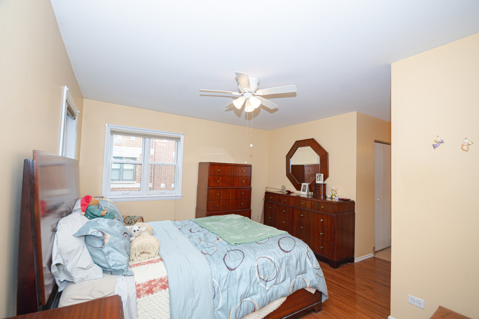 2723 N Bosworth Avenue Property Photo 20