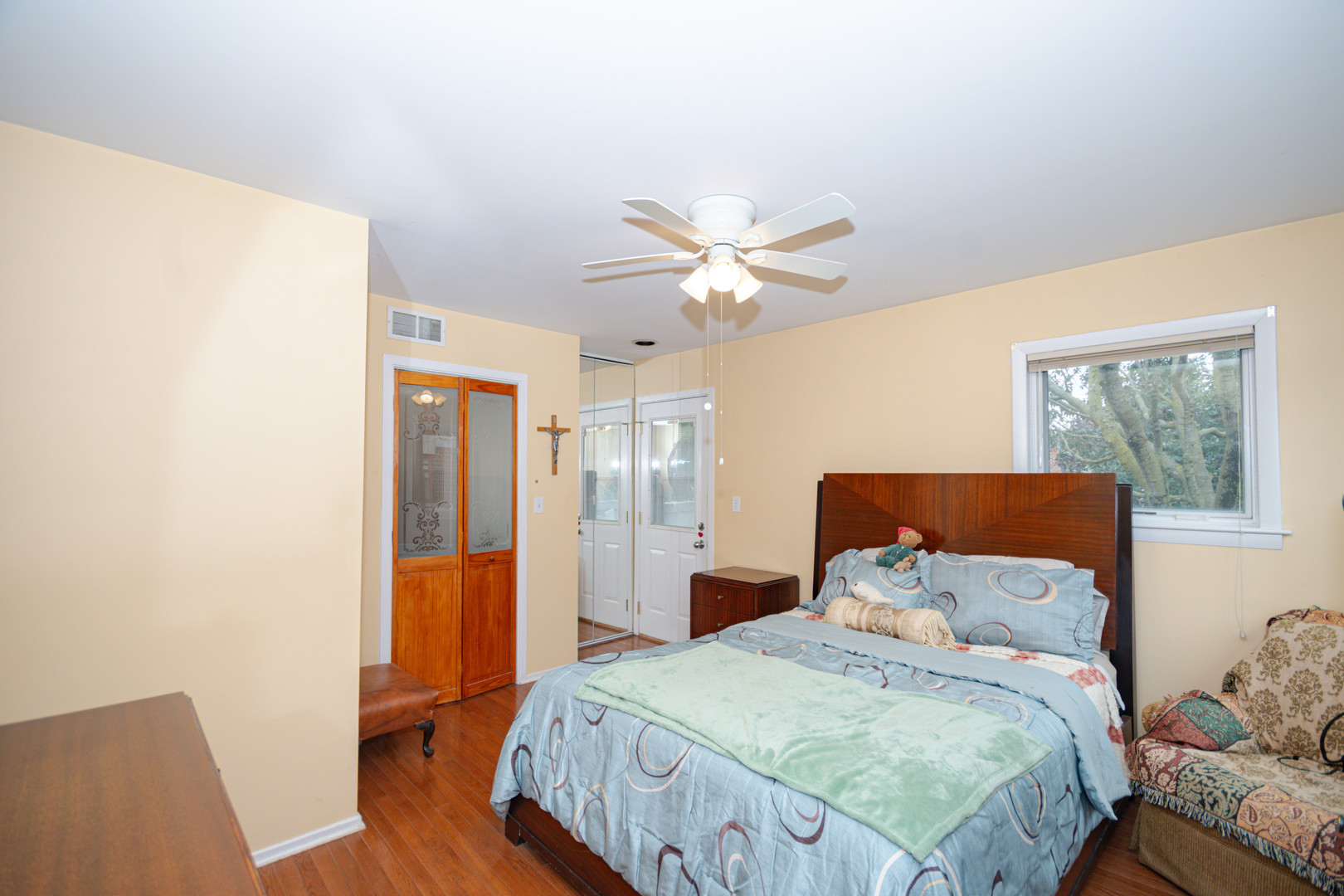 2723 N Bosworth Avenue Property Photo 21