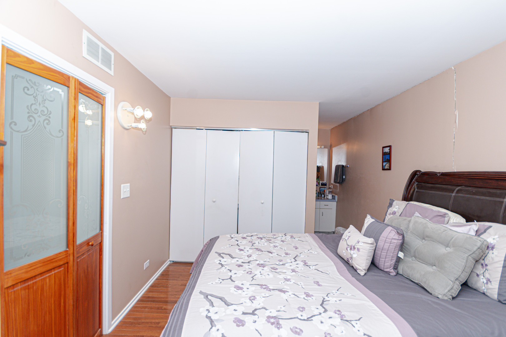 2723 N Bosworth Avenue Property Photo 24