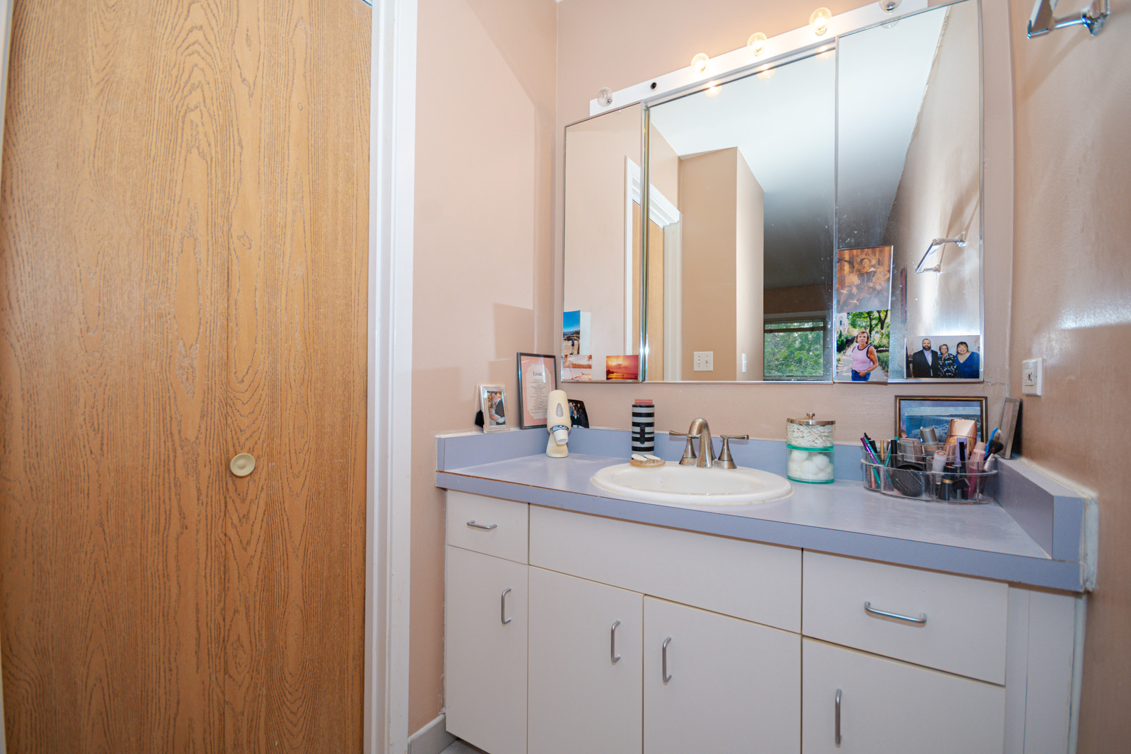2723 N Bosworth Avenue Property Photo 28