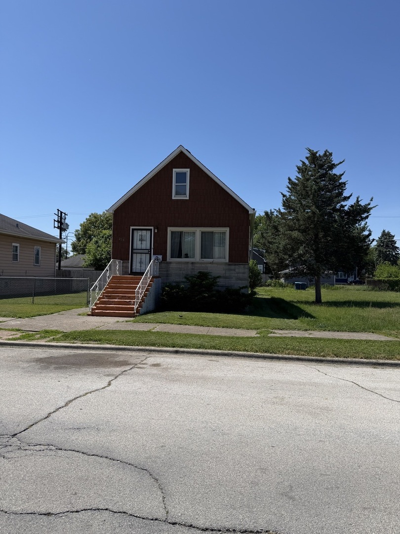 213 155th Place Property Photo 1
