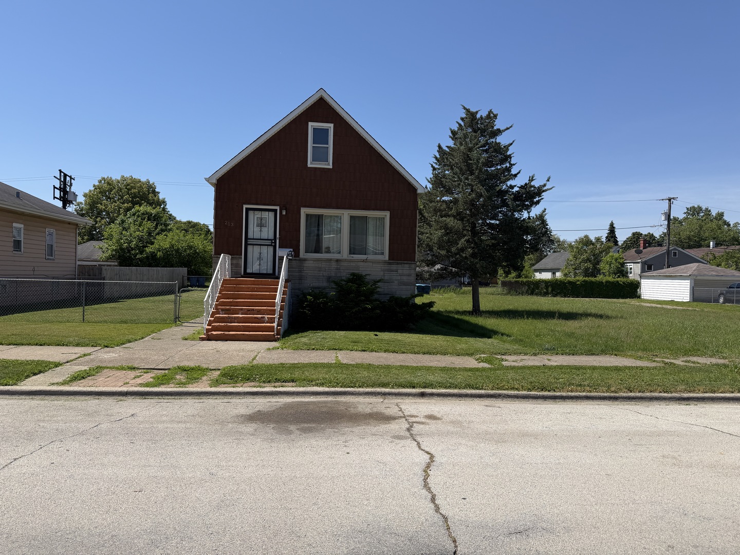 213 155th Place Property Photo 2