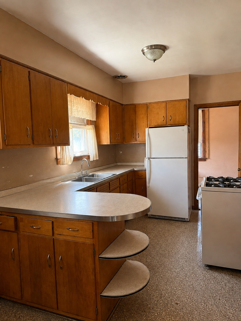 213 155th Place Property Photo 12