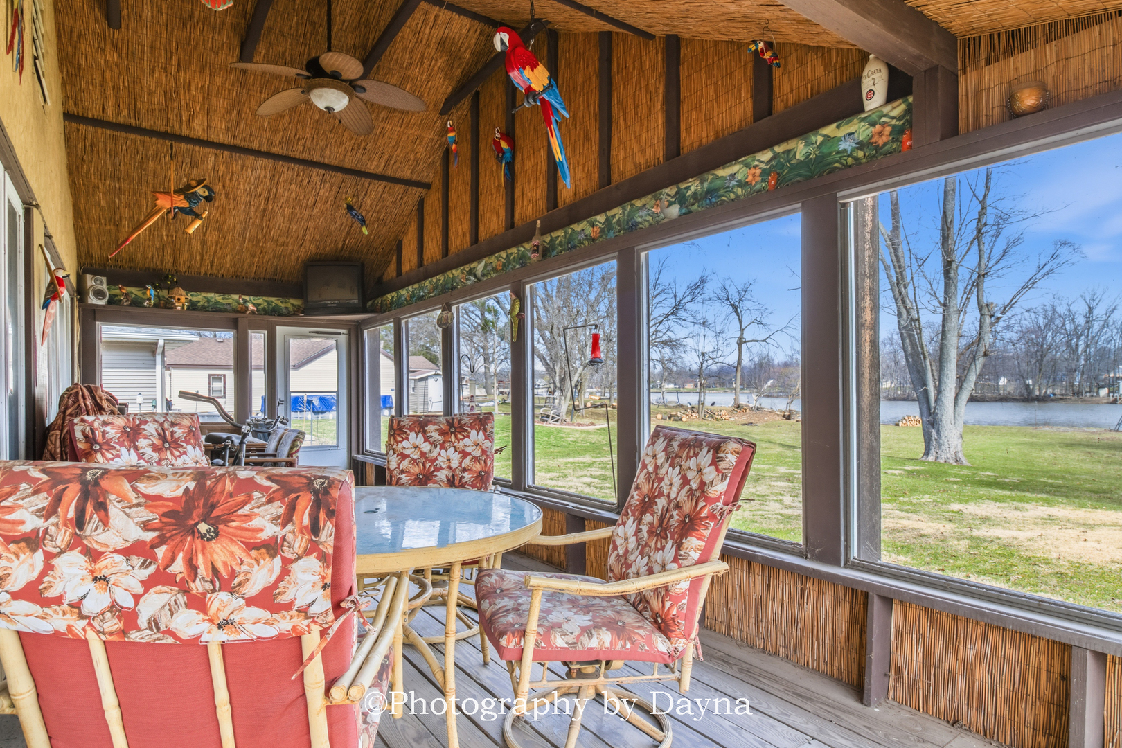 2857 River Road Property Photo 4