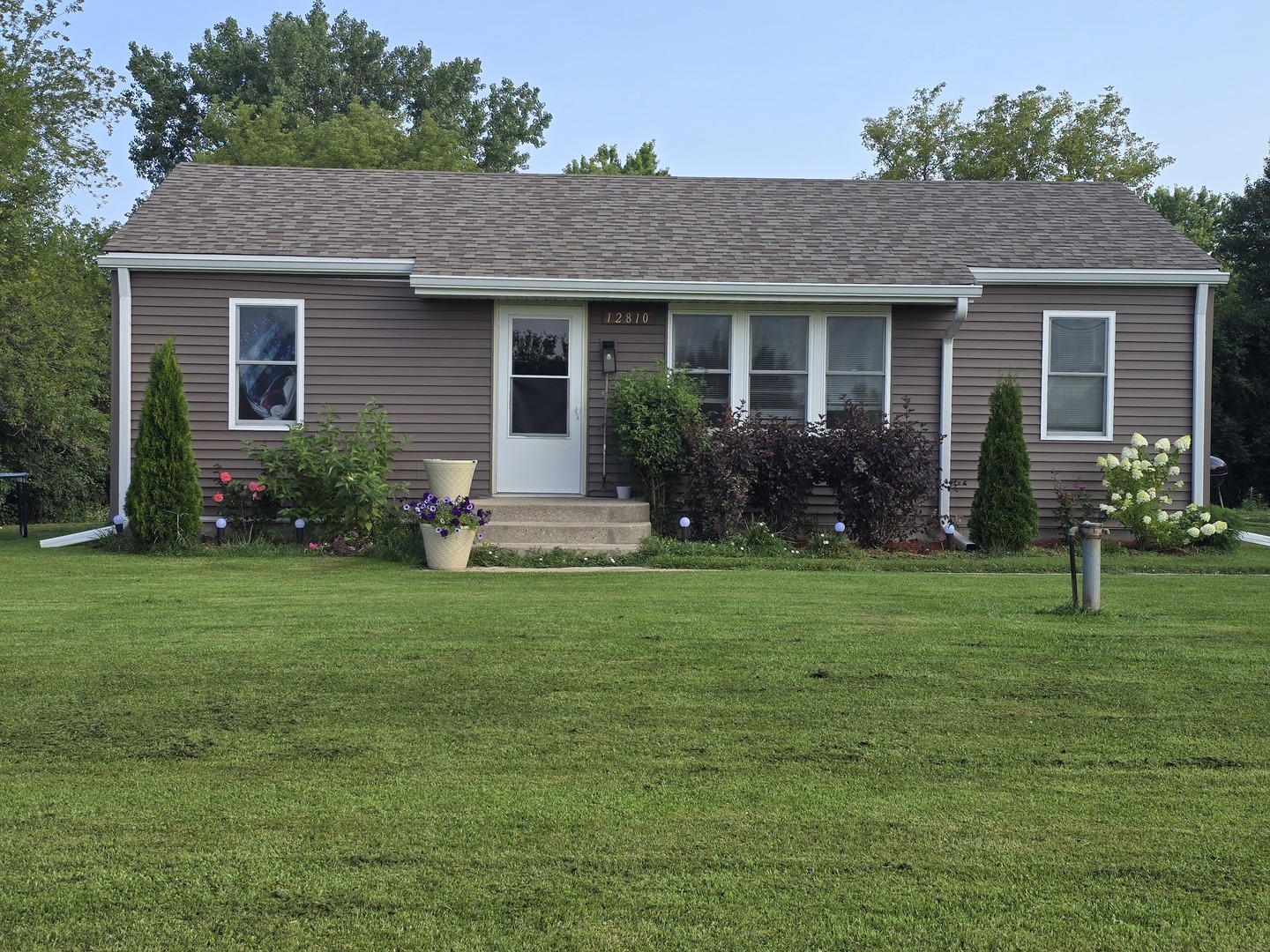 12810 W Beach Road Property Photo 1