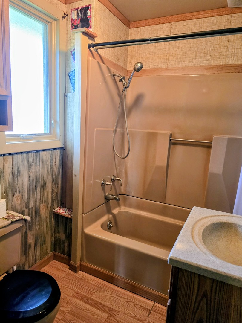 302 S Washington Street Property Photo 11