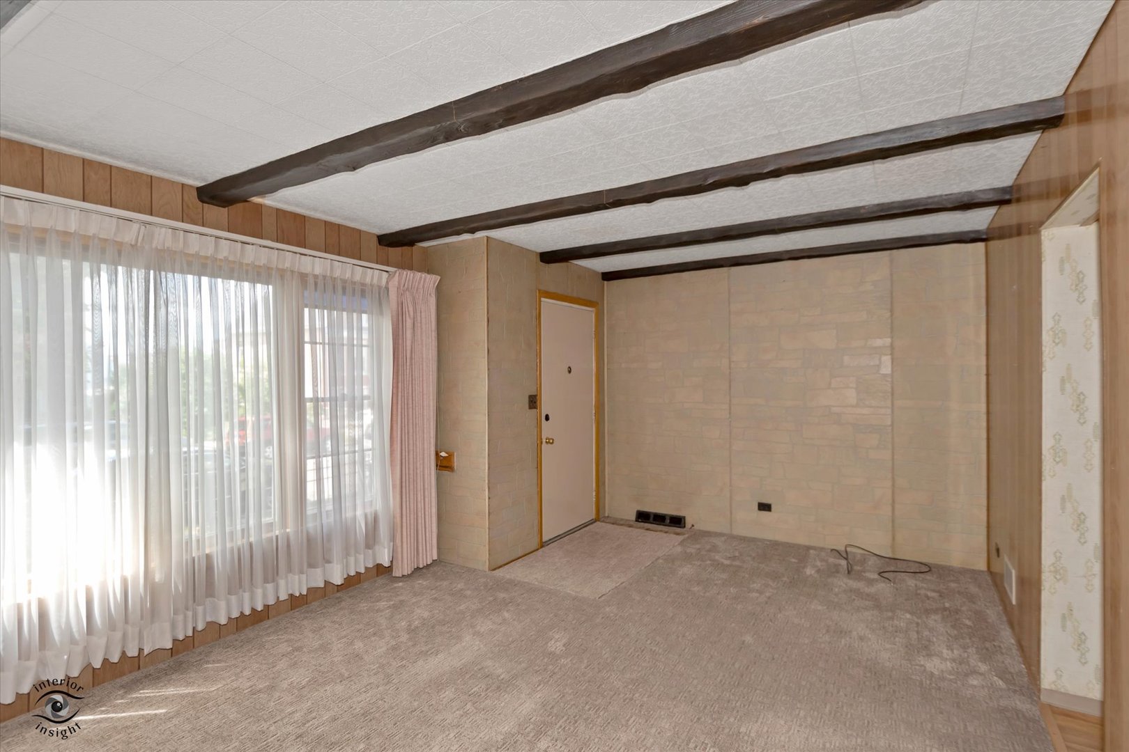 5347 S Maplewood Avenue Property Photo 5