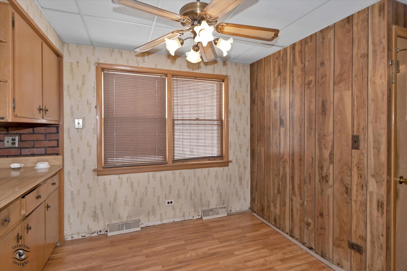 5347 S Maplewood Avenue Property Photo 10