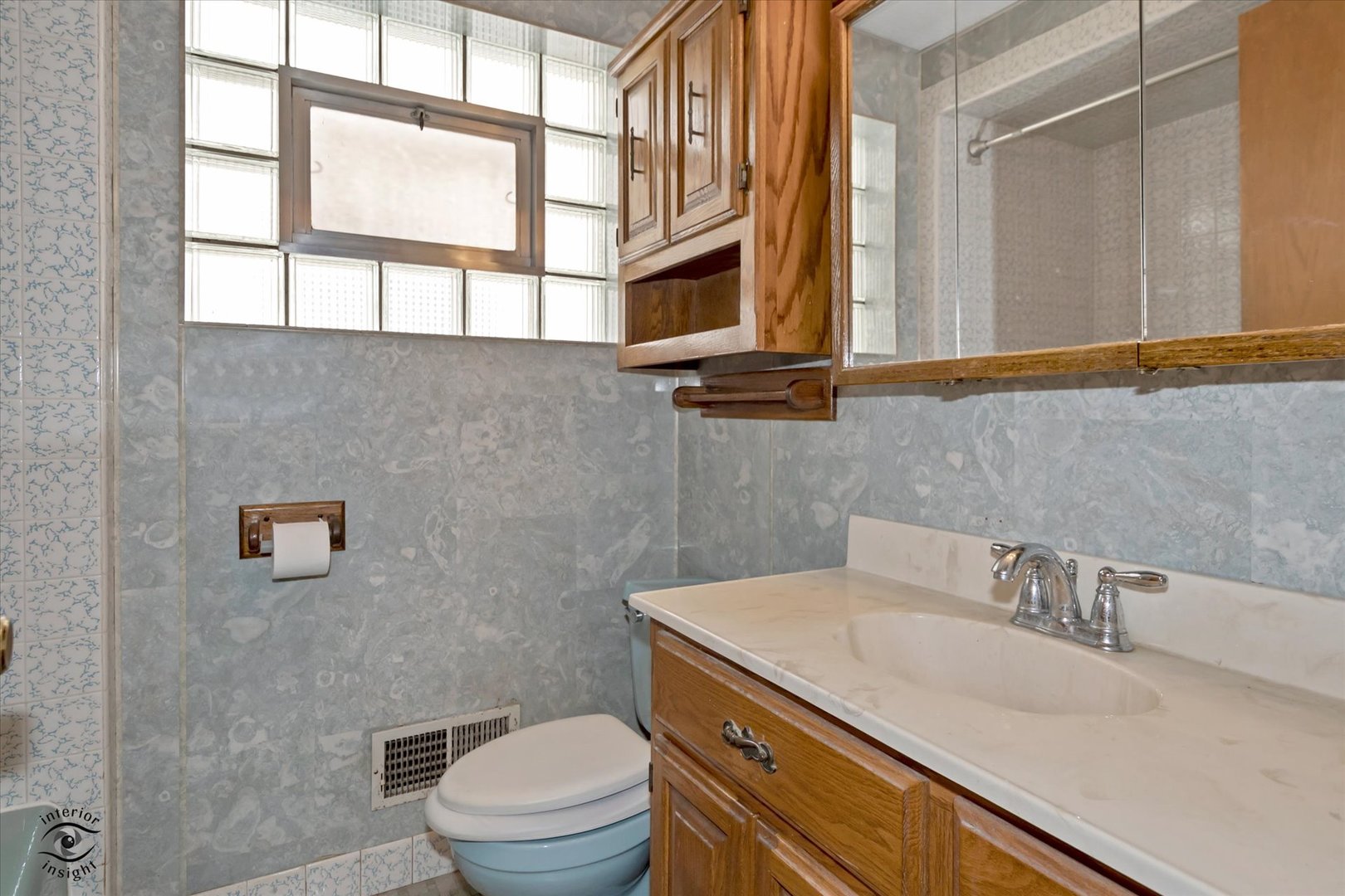 5347 S Maplewood Avenue Property Photo 14