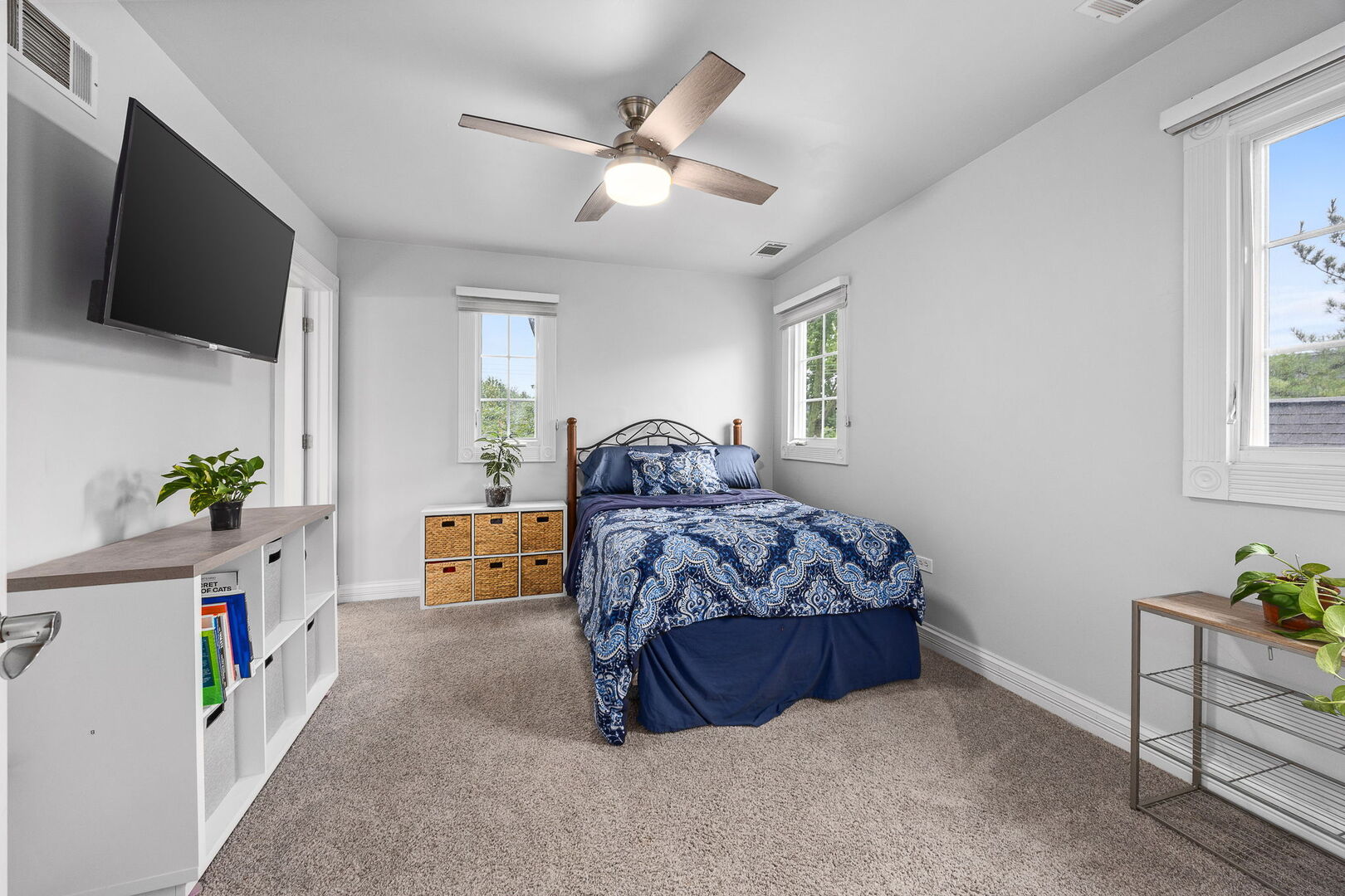 70 S Parkway Drive Property Photo 33