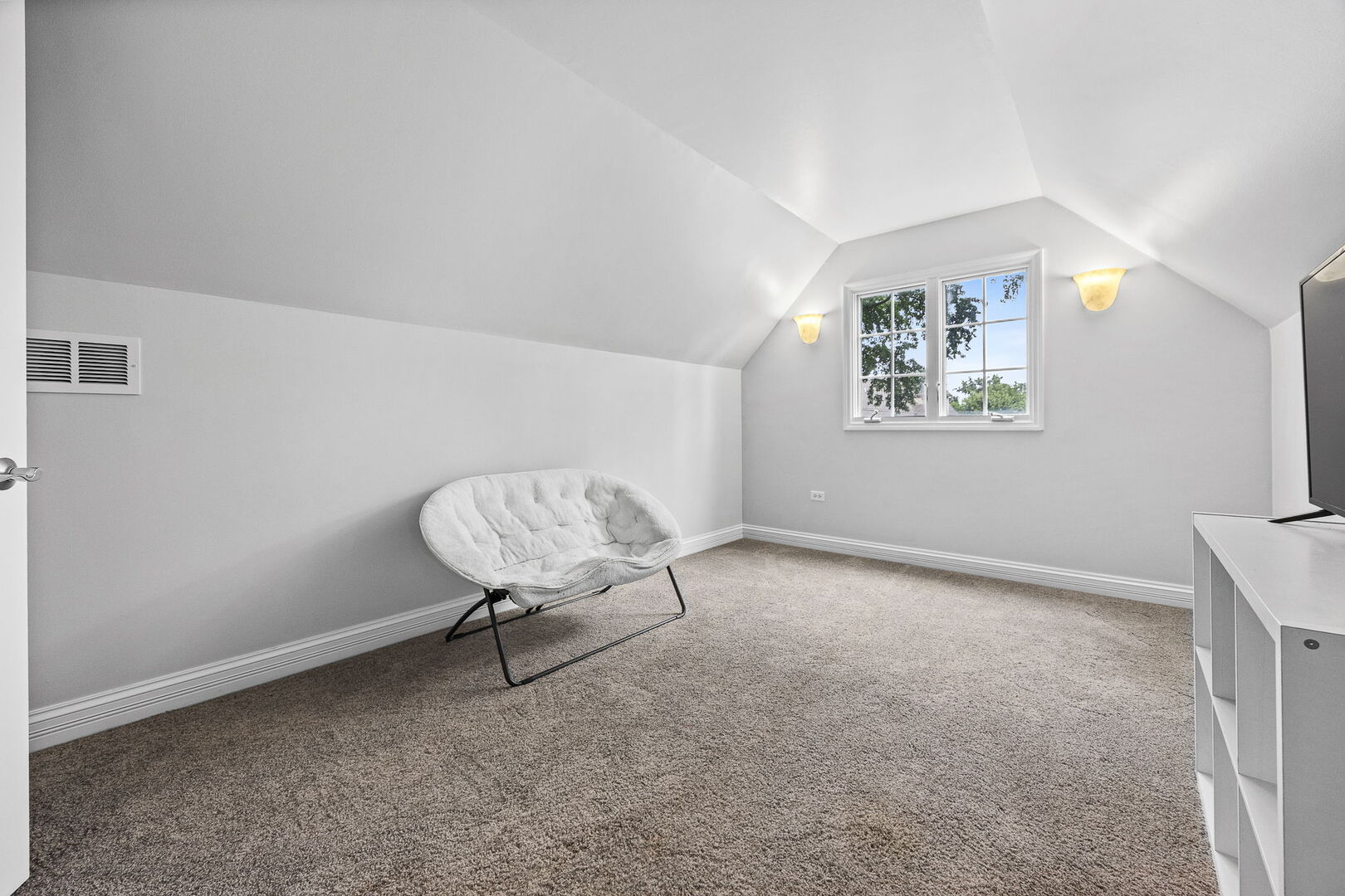 70 S Parkway Drive Property Photo 36