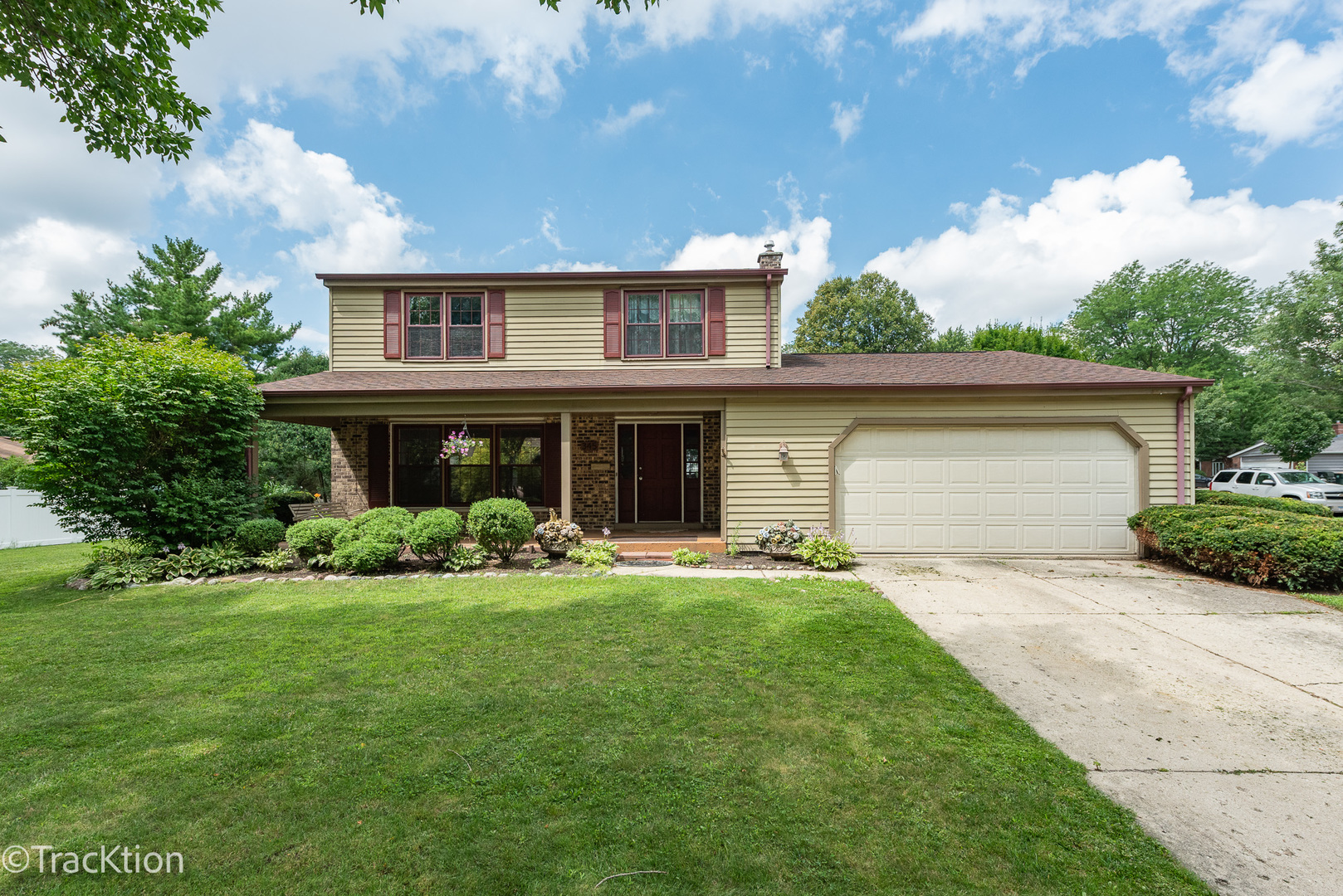 345 S Birchwood Drive Property Photo 1