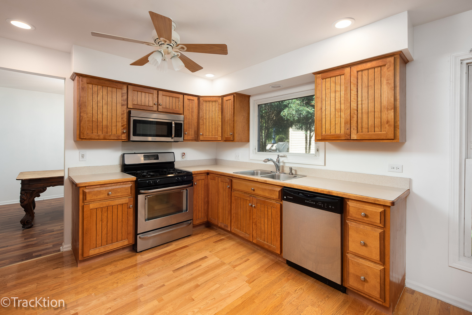 345 S Birchwood Drive Property Photo 8