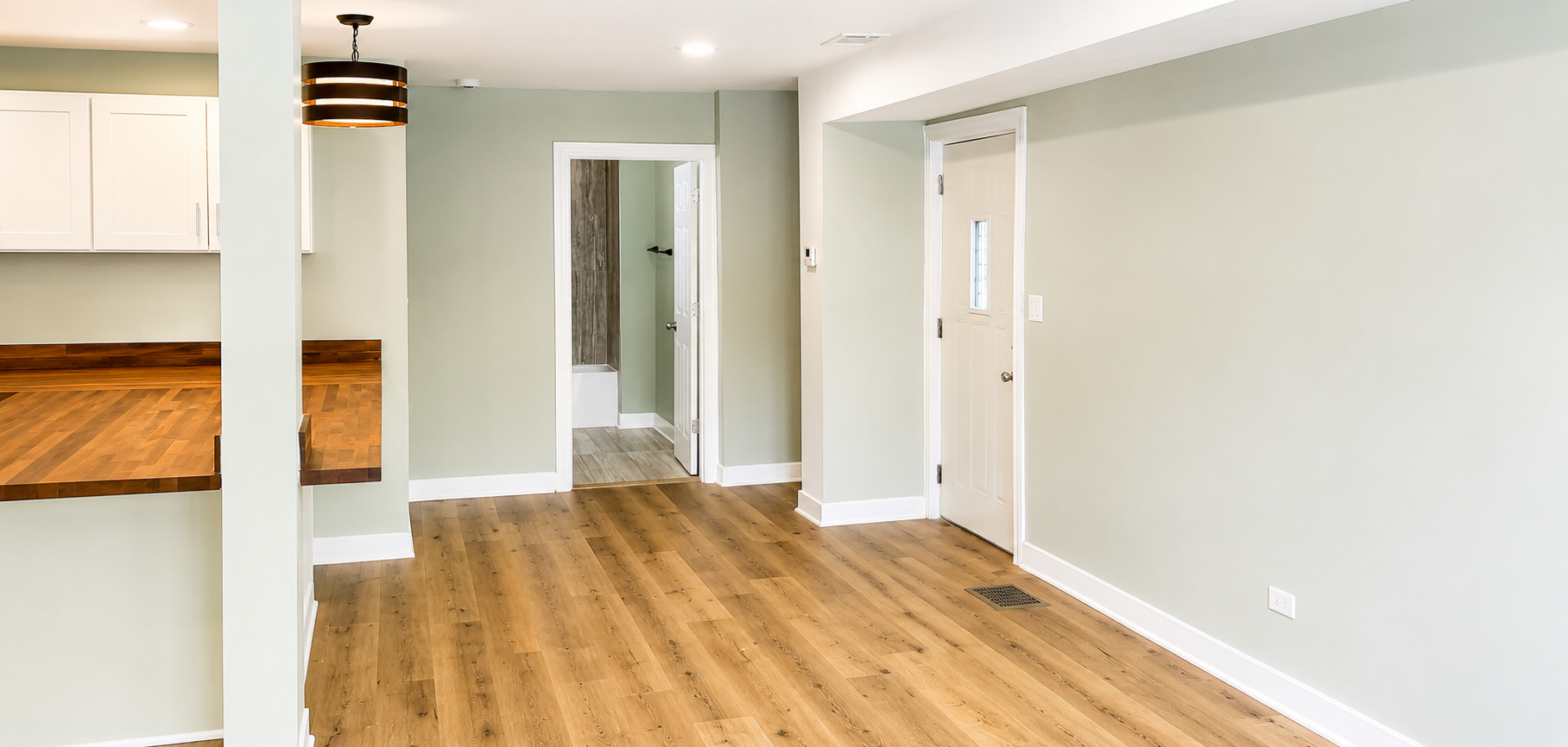 13802 Seeley Avenue Property Photo 8