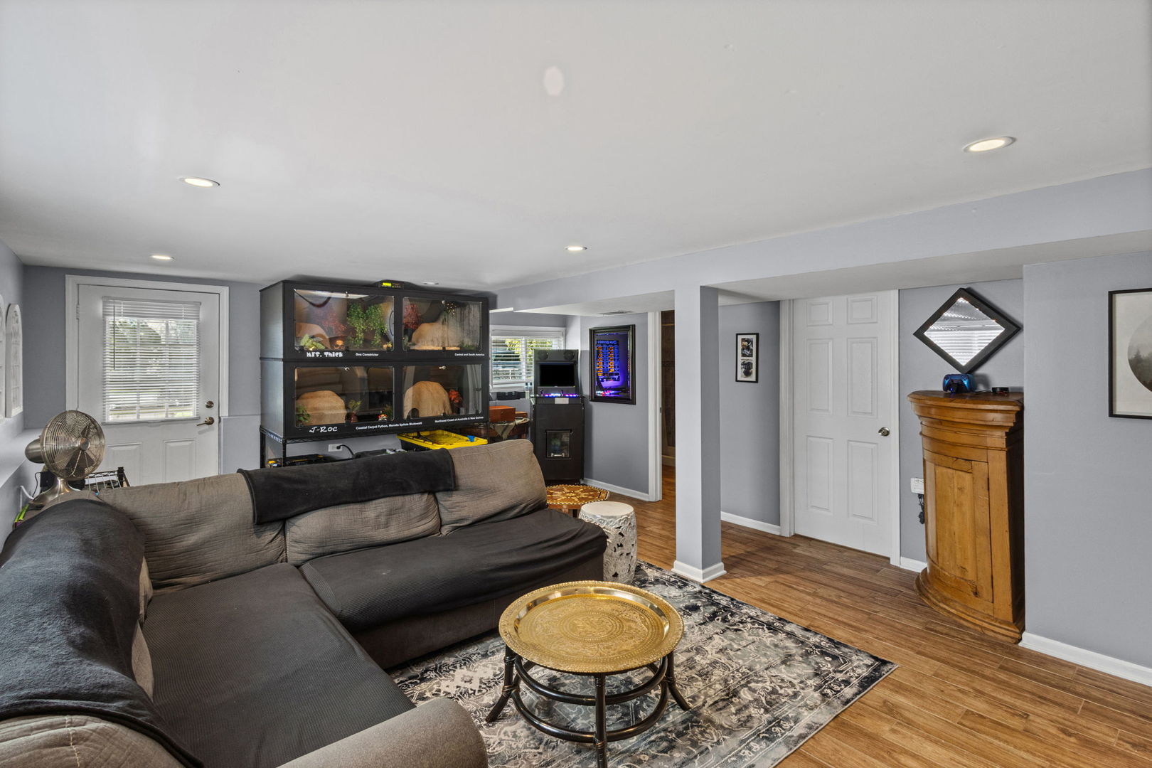 1s210 Lawler Avenue Property Photo 14