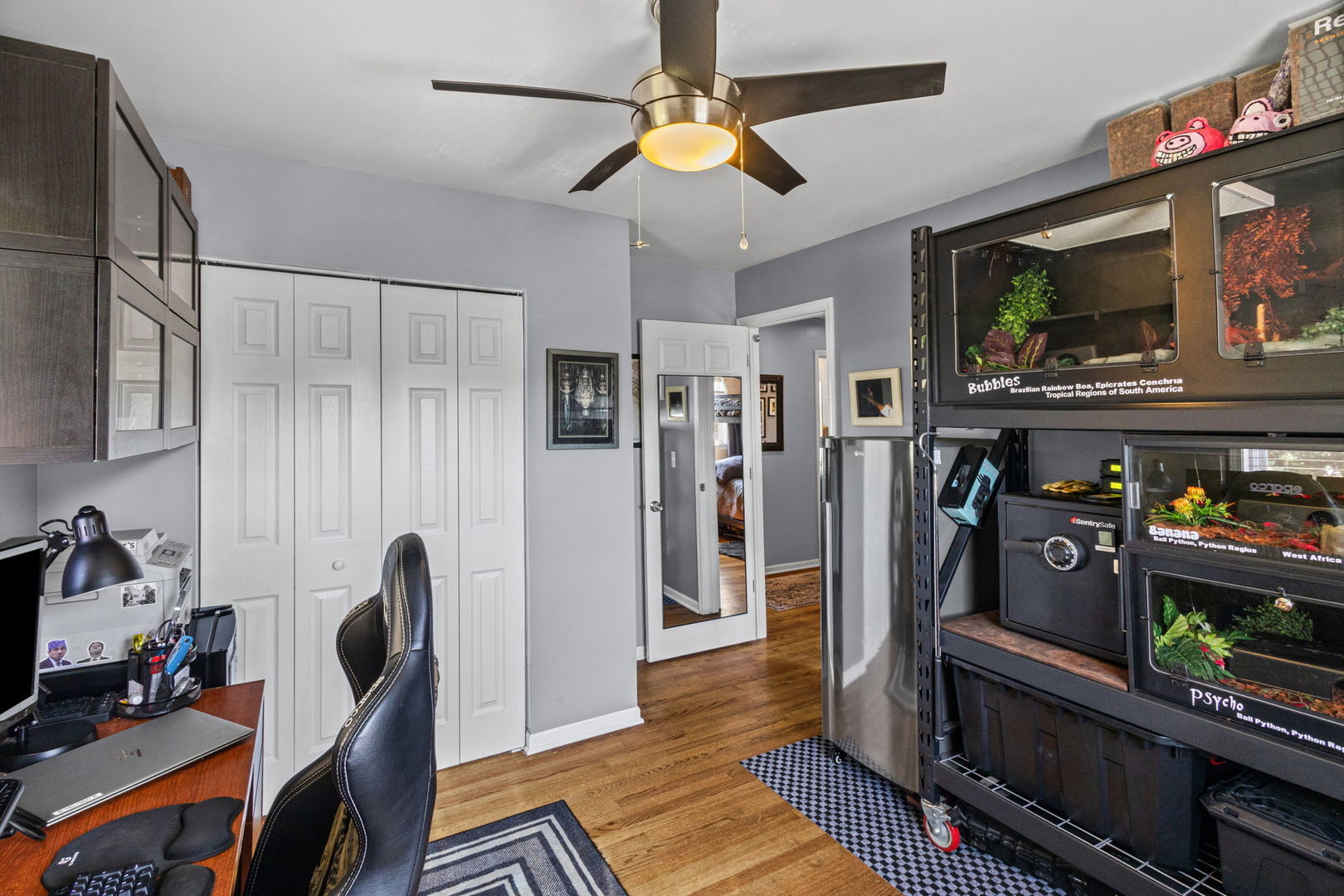 1s210 Lawler Avenue Property Photo 19