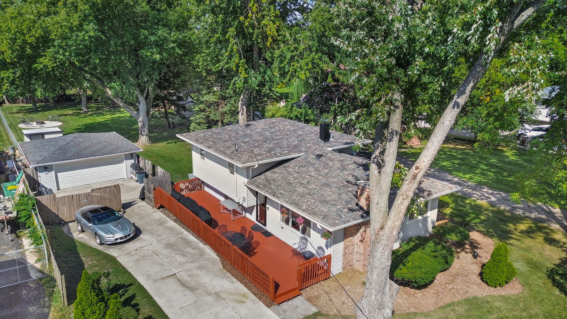 1s210 Lawler Avenue Property Photo 27