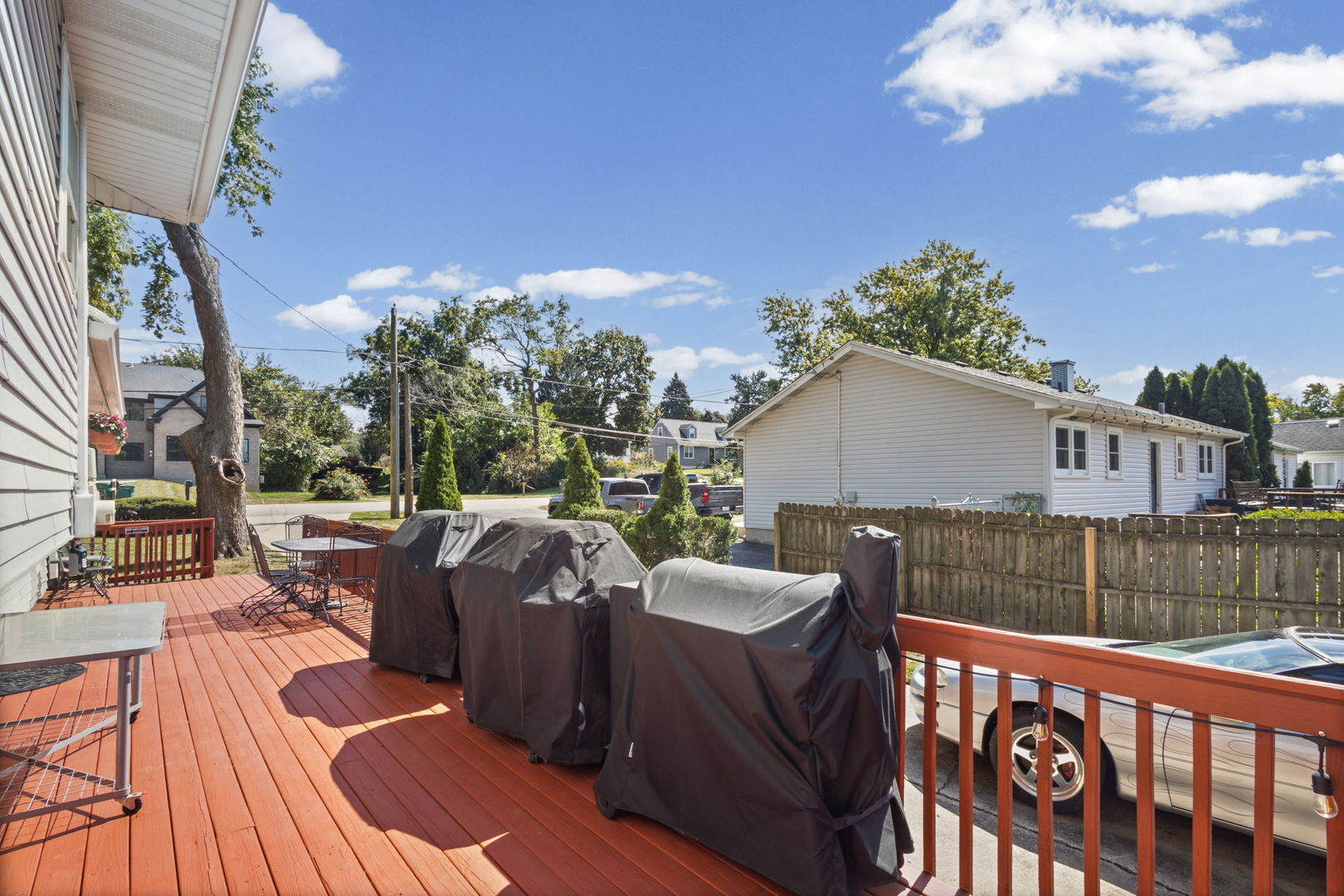 1s210 Lawler Avenue Property Photo 29