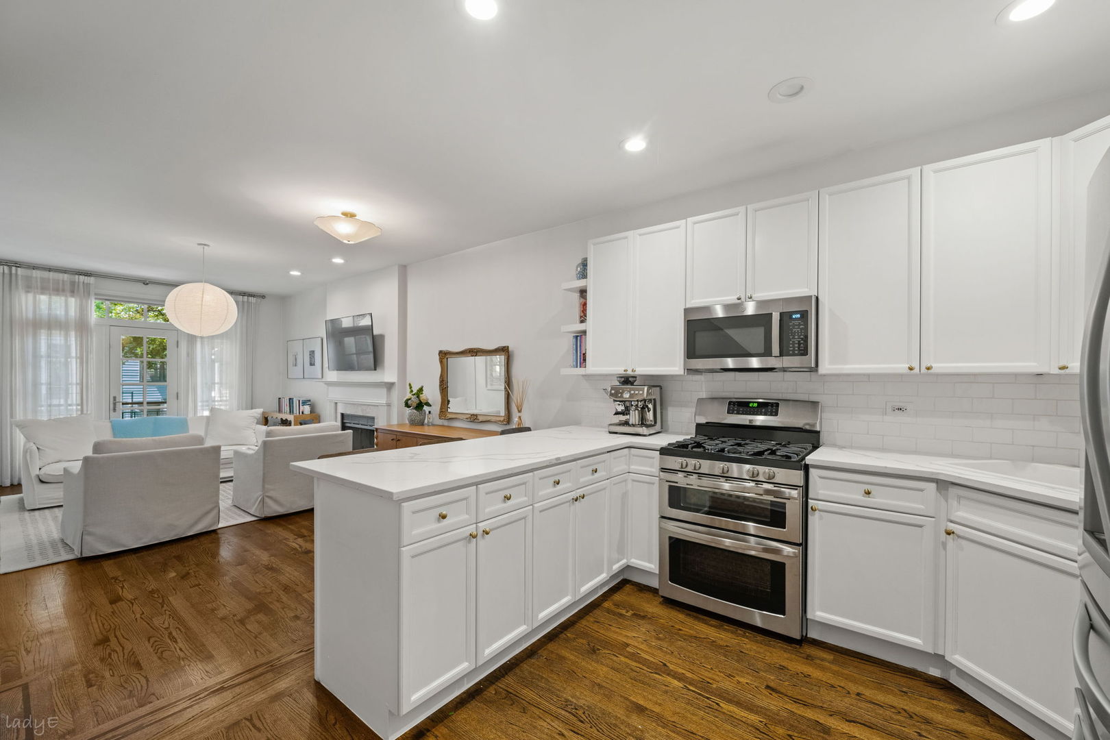 12725280 Property Photo 7