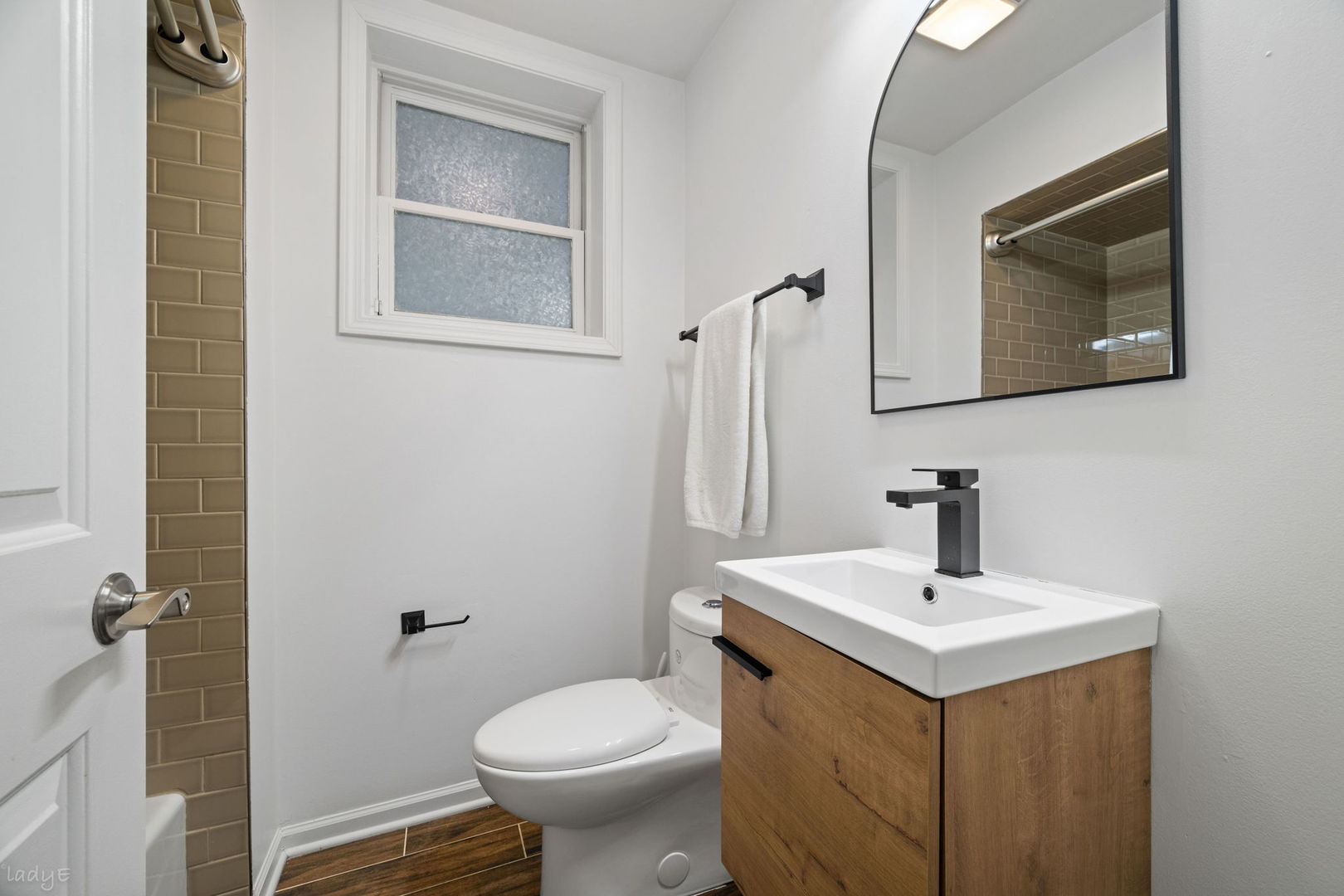 12725280 Property Photo 26