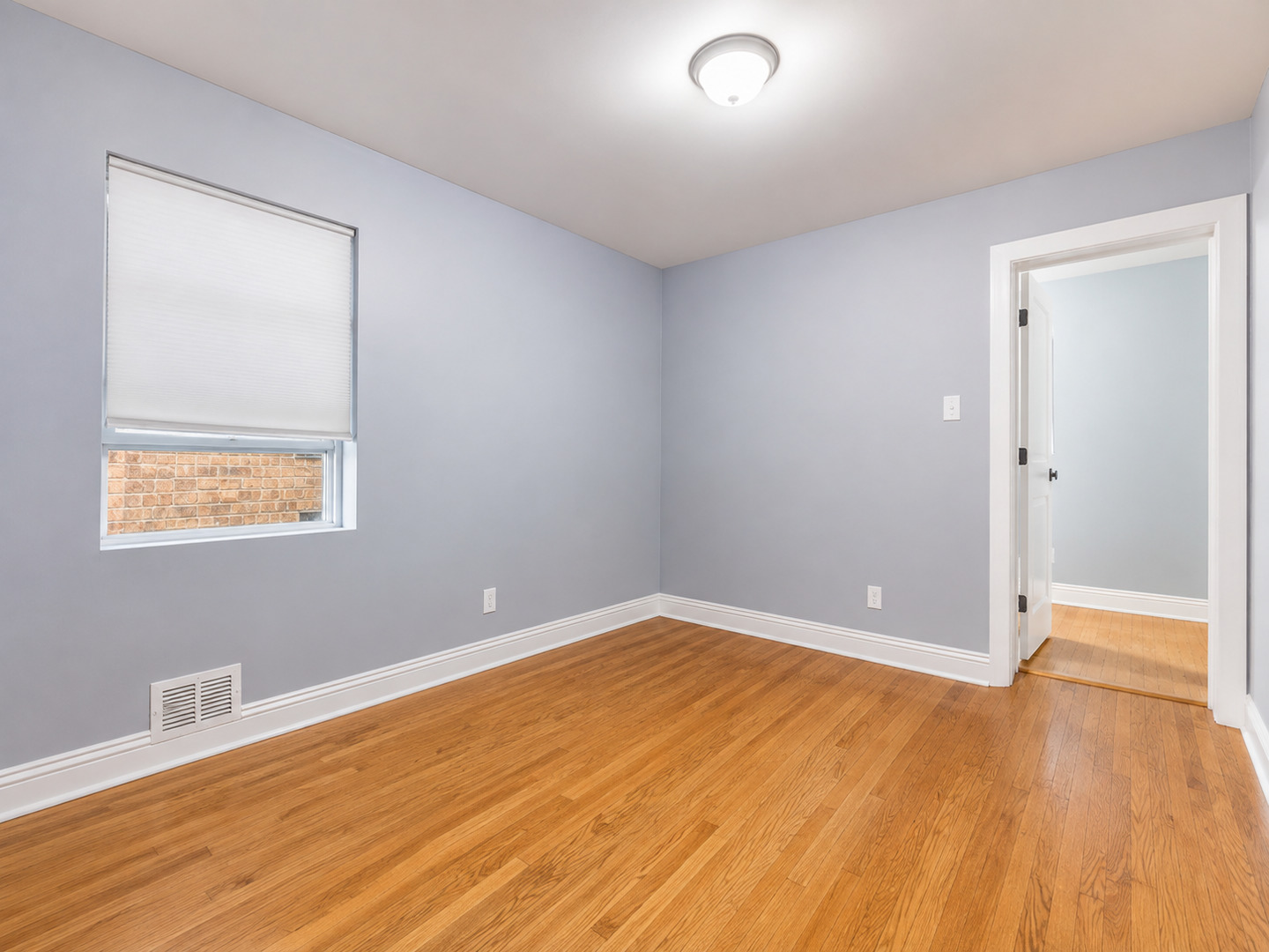 7638 S Laflin Street Property Photo 7