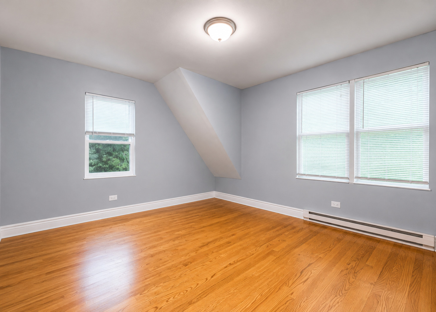 7638 S Laflin Street Property Photo 10